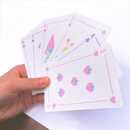 GNOME AND FRIENDS PLAYING CARDS